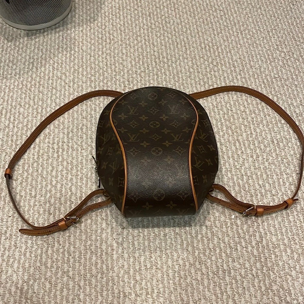 Louis Vuitton monogram ellipses backpack